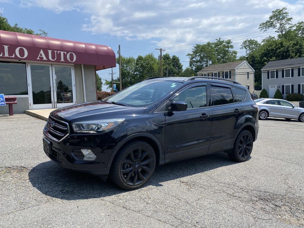 2017 FORD Escape