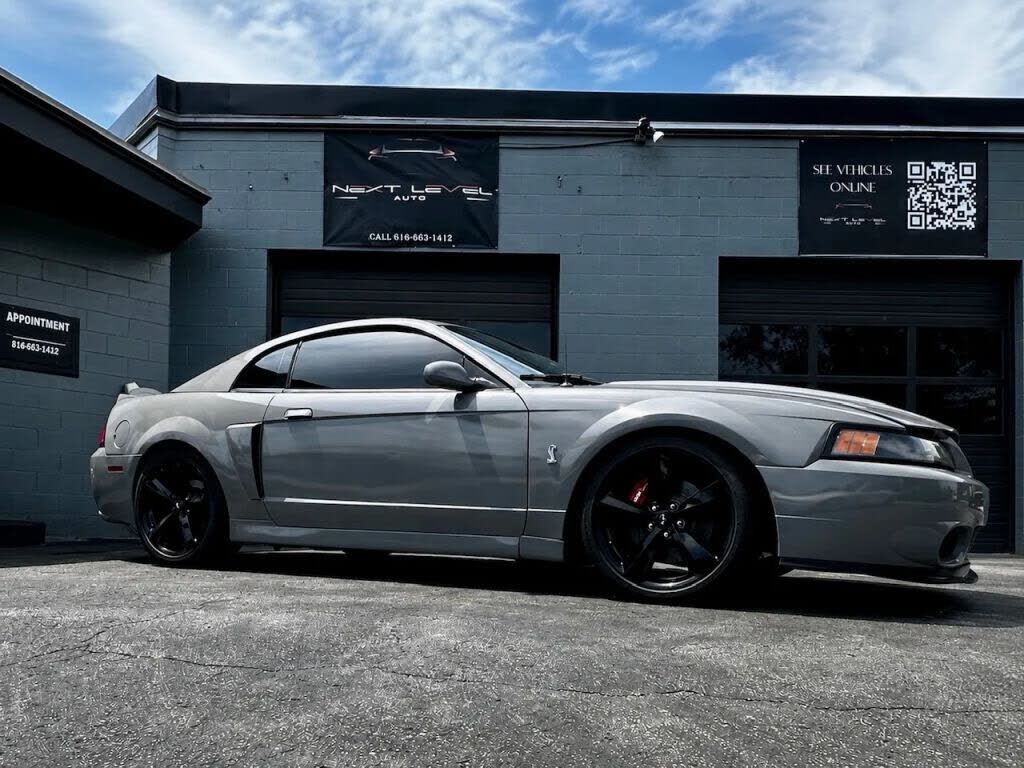 2003 FORD Mustang