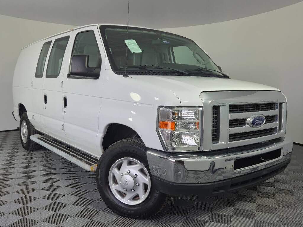 2013 FORD E-250