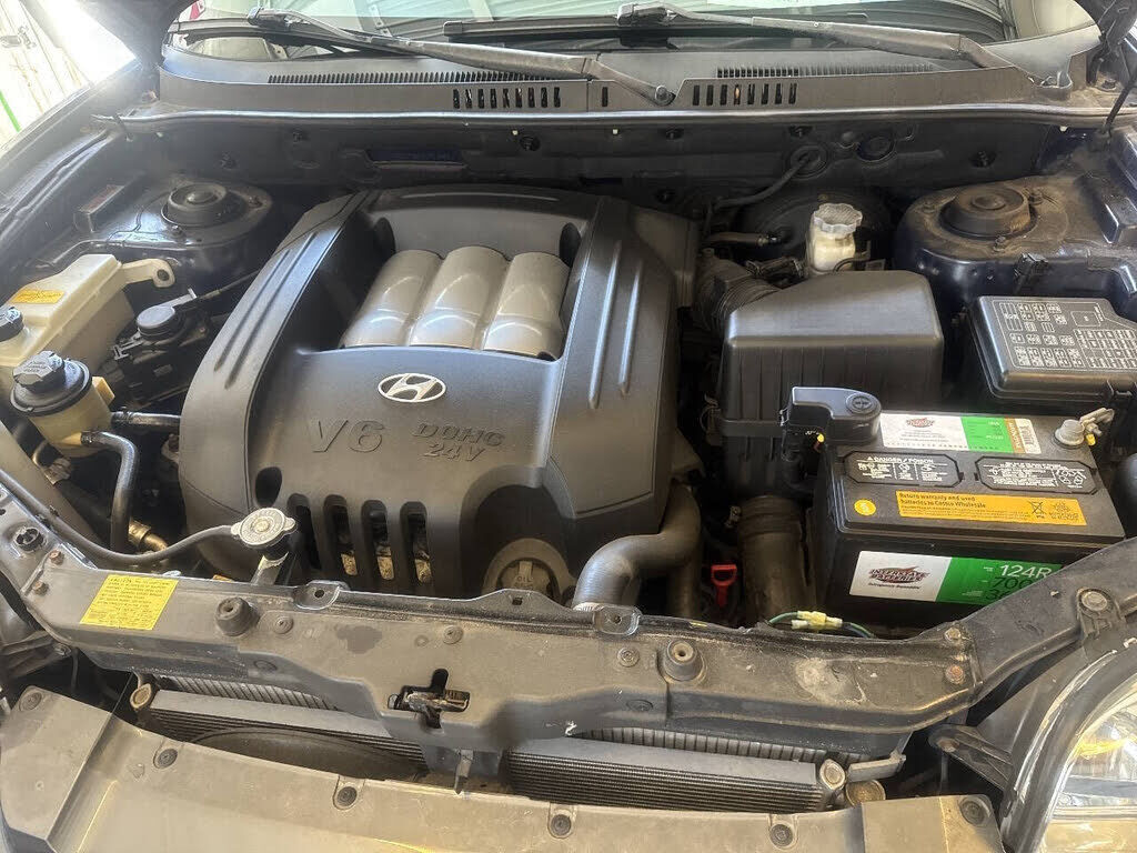2004 HYUNDAI Santa Fe