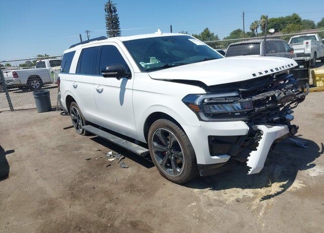 2022 FORD Expedition