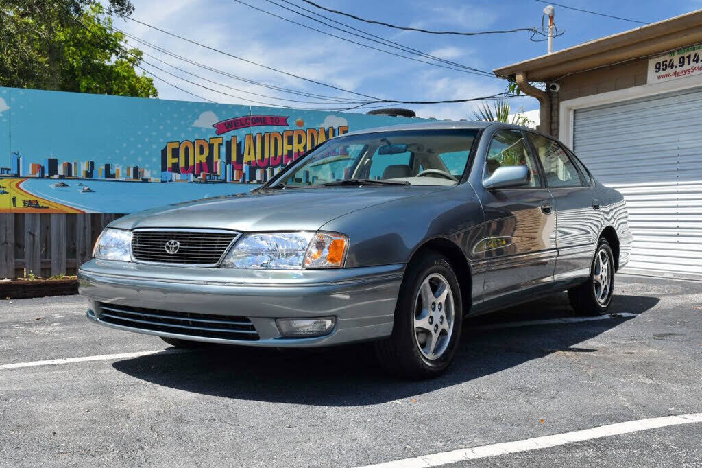 1999 TOYOTA Avalon