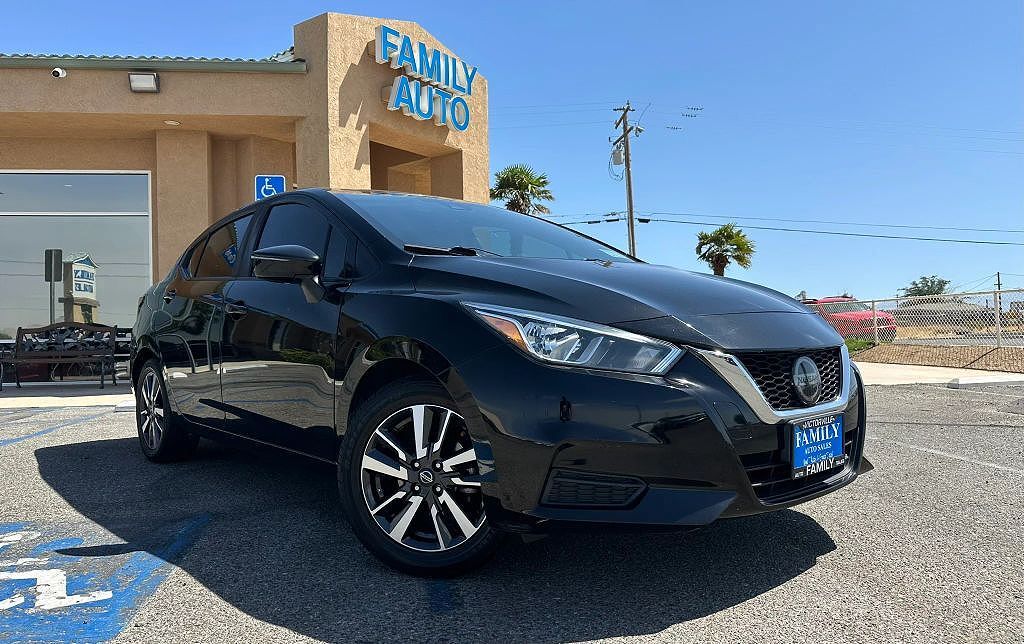 2021 NISSAN Versa