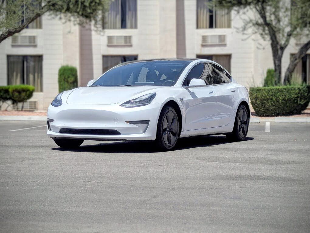 2020 TESLA Model 3