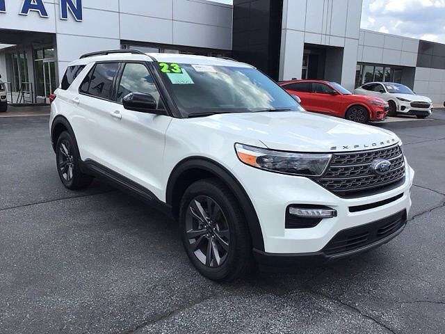 2023 FORD Explorer