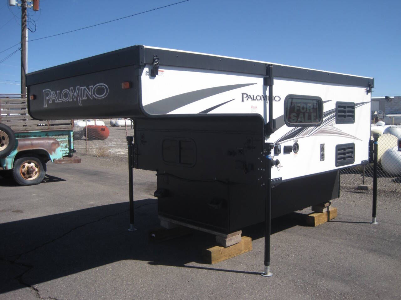 2021 FOREST RIVER Softside