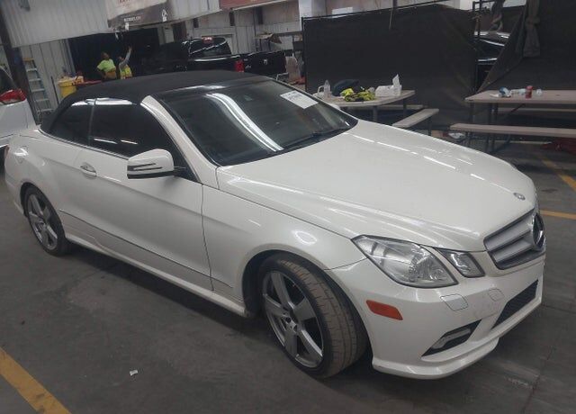 2011 MERCEDES-BENZ E-Class