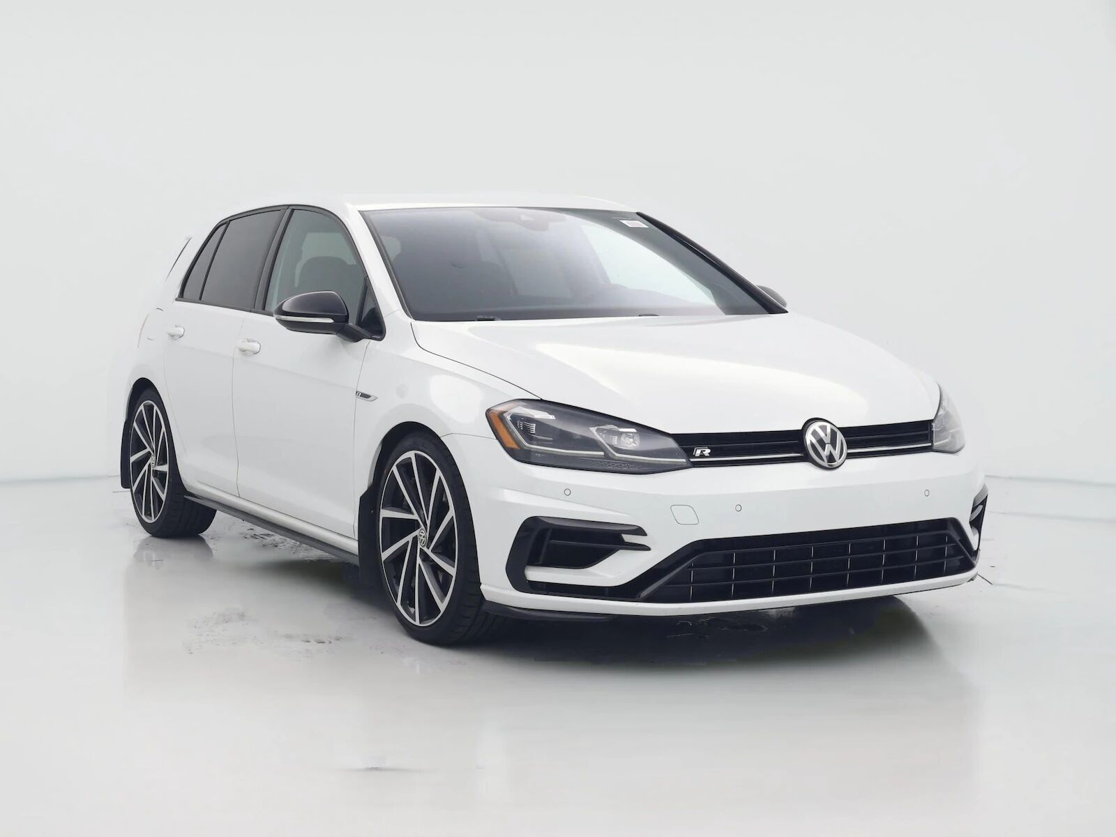 2018 VOLKSWAGEN Golf R