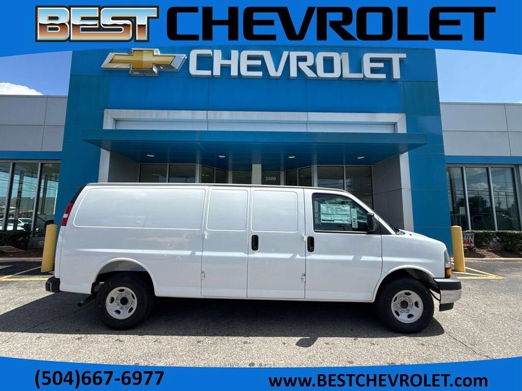 2026 CHEVROLET Express