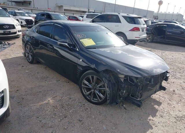 2020 LEXUS ES
