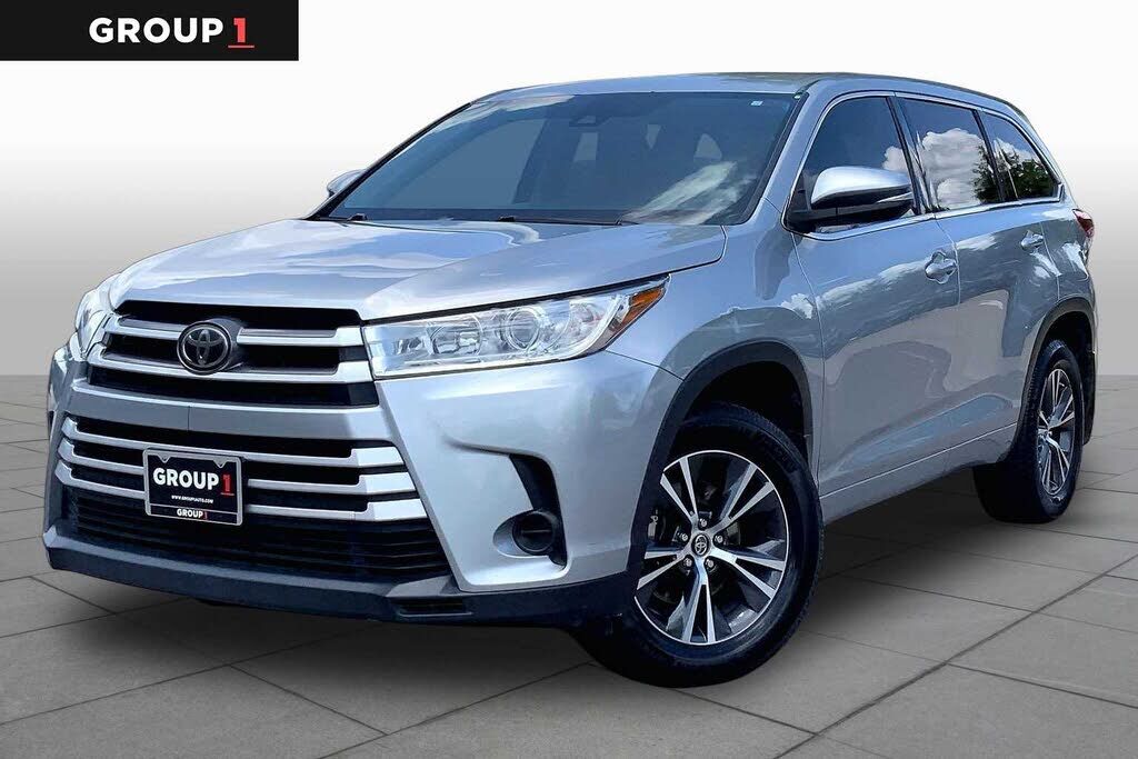 2017 TOYOTA Highlander