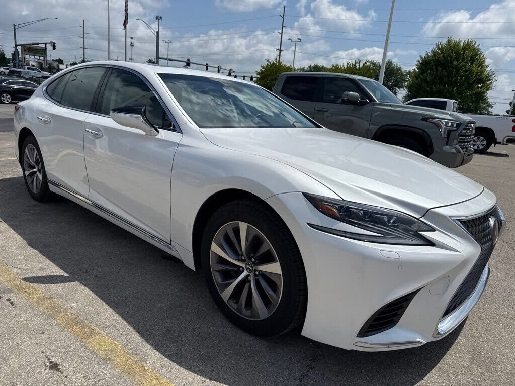 2018 LEXUS LS