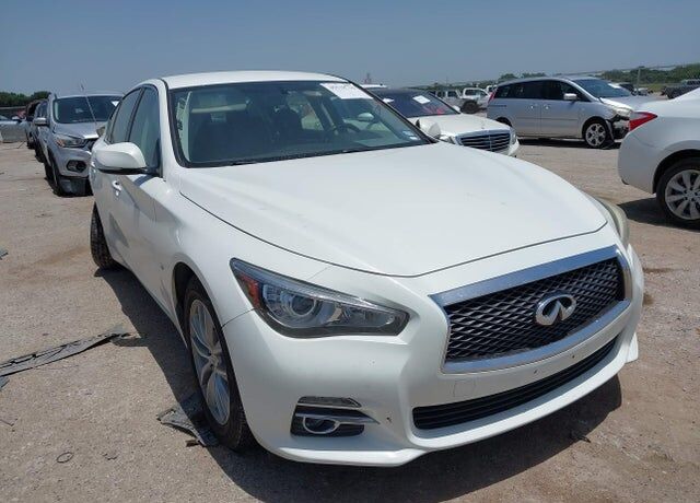 2015 INFINITI Q50