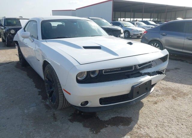 2017 DODGE Challenger
