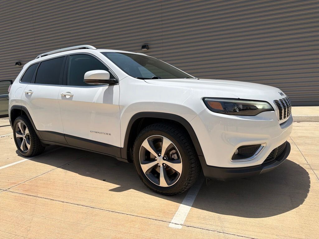 2020 JEEP Cherokee