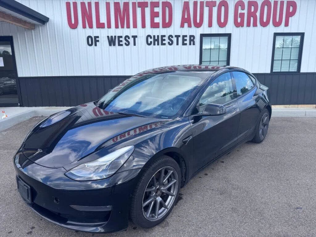 2022 TESLA Model 3