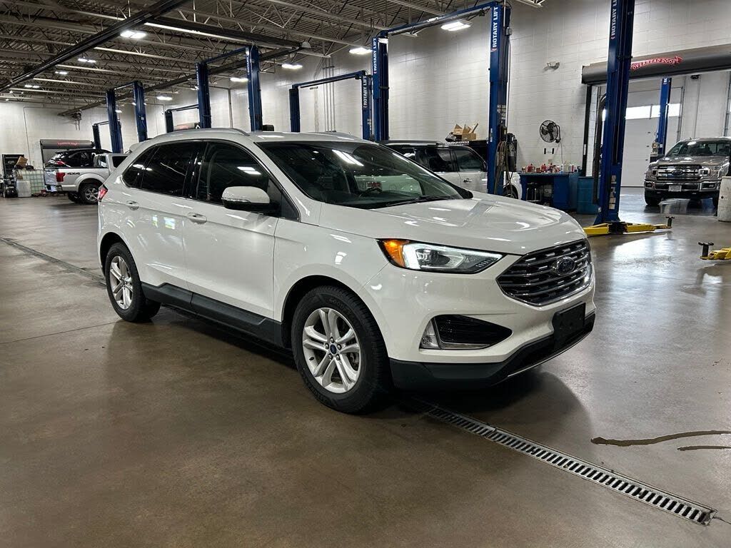 2020 FORD Edge
