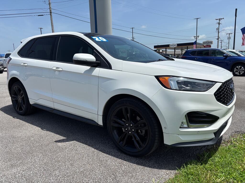 2020 FORD Edge