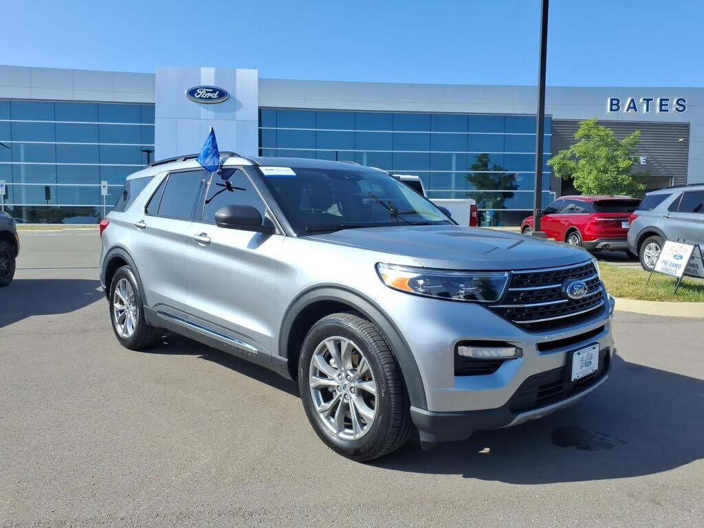 2022 FORD Explorer