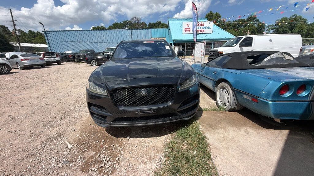 2019 JAGUAR F-Pace