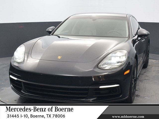 2017 PORSCHE Panamera