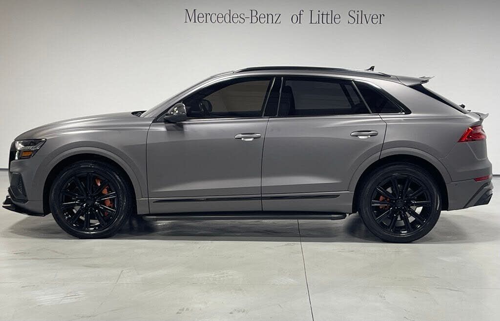 2023 Audi SQ8