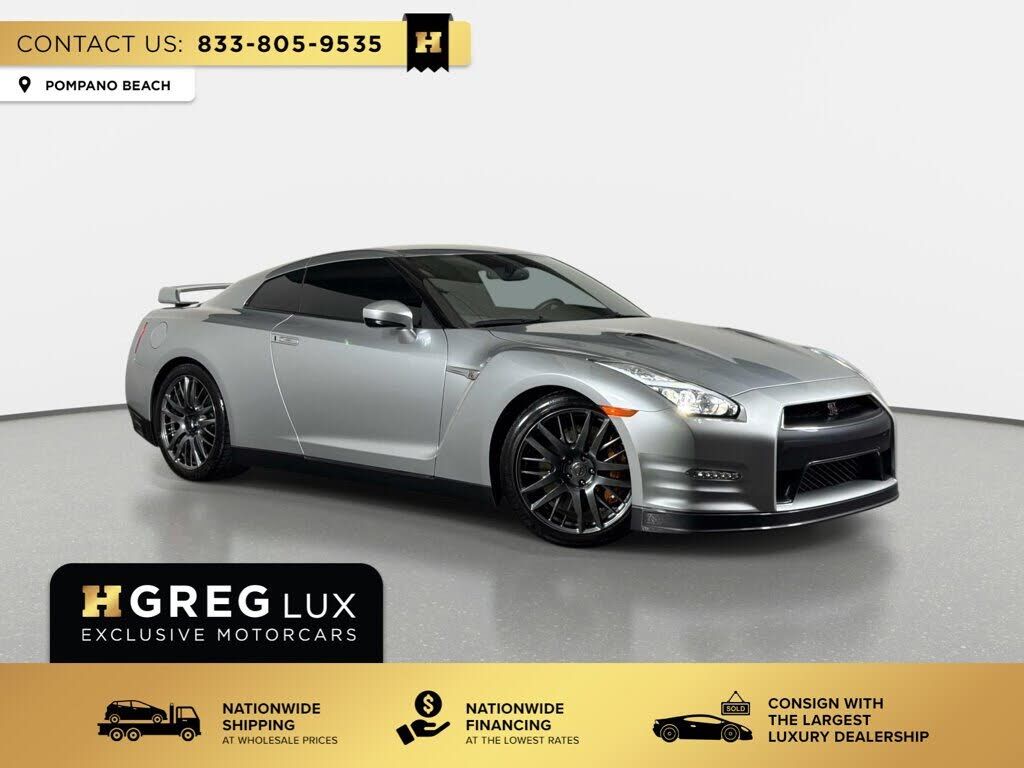 2016 NISSAN GT-R