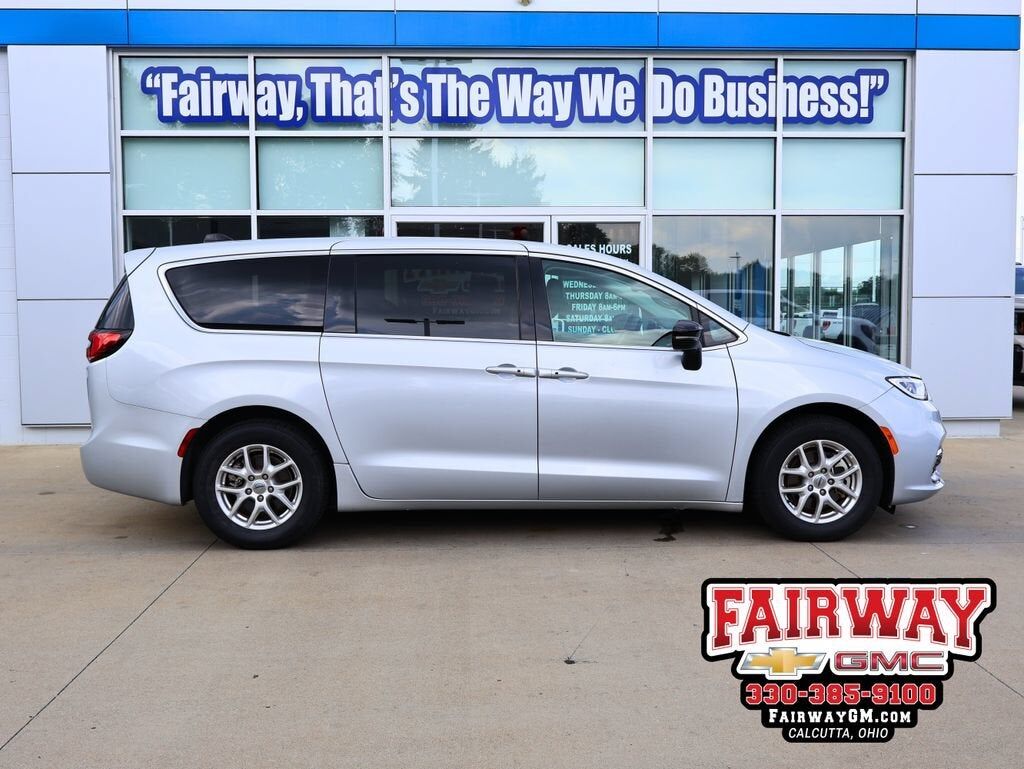 2024 CHRYSLER Pacifica