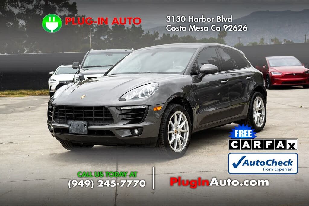2015 PORSCHE Macan