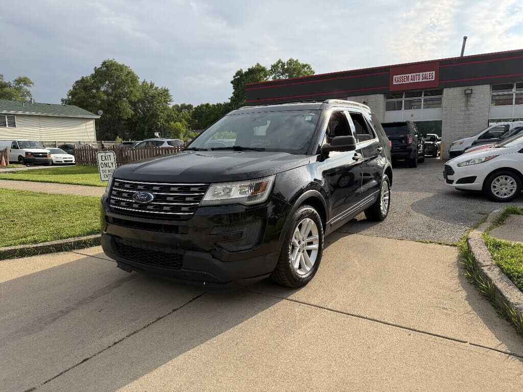 2017 FORD Explorer