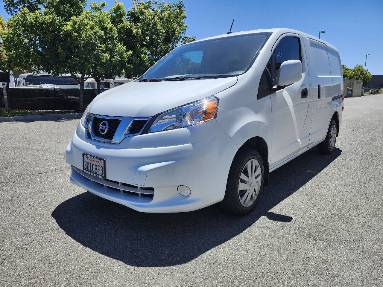 2017 NISSAN NV200
