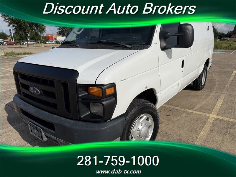 2011 FORD E-250
