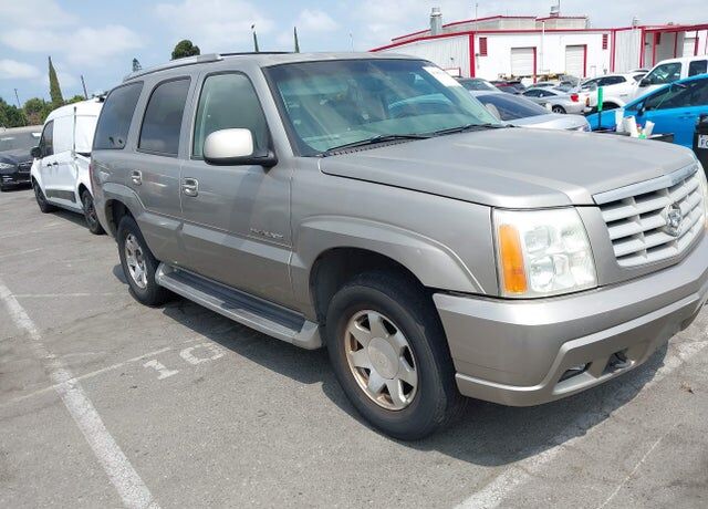 2002 CADILLAC Escalade