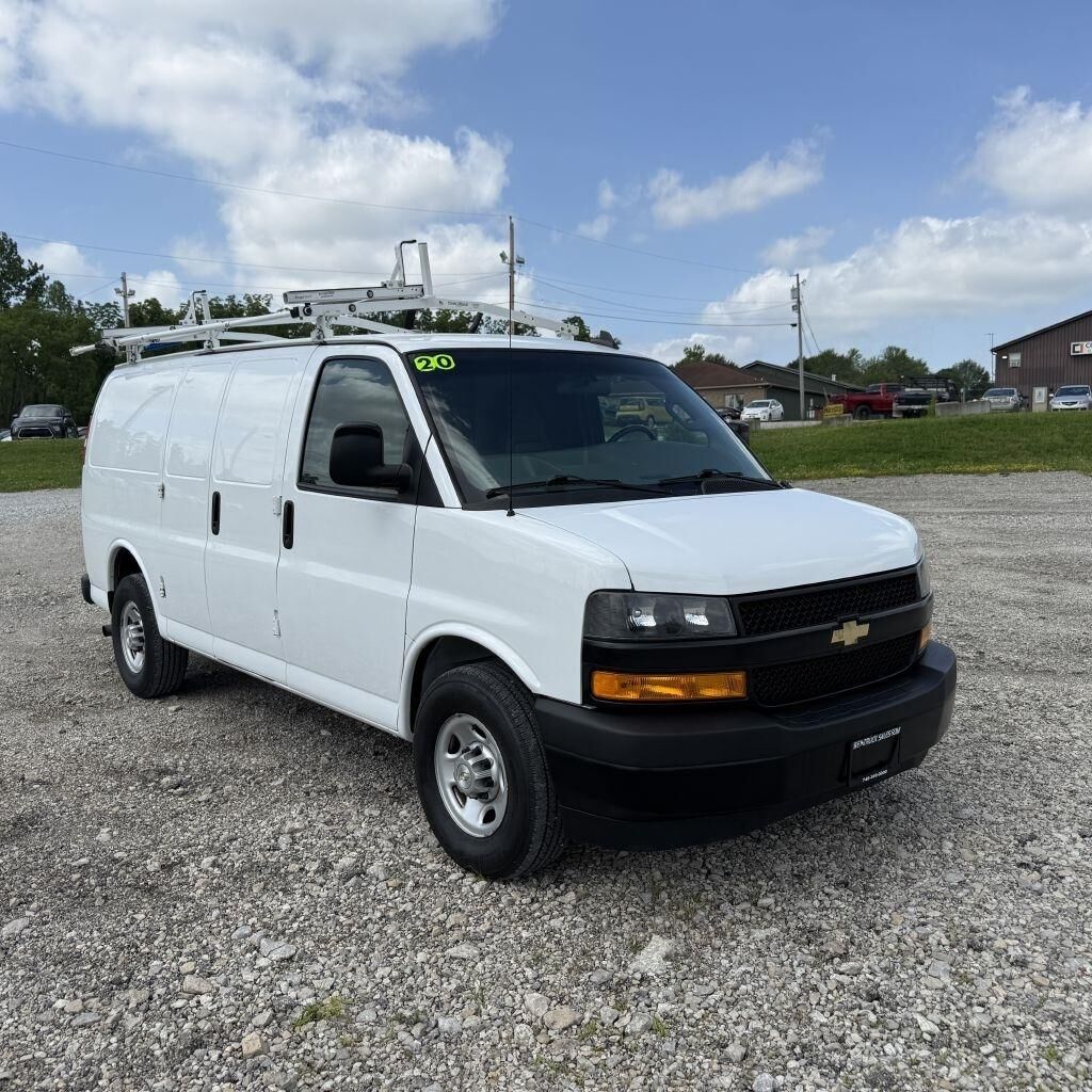 2020 CHEVROLET Express