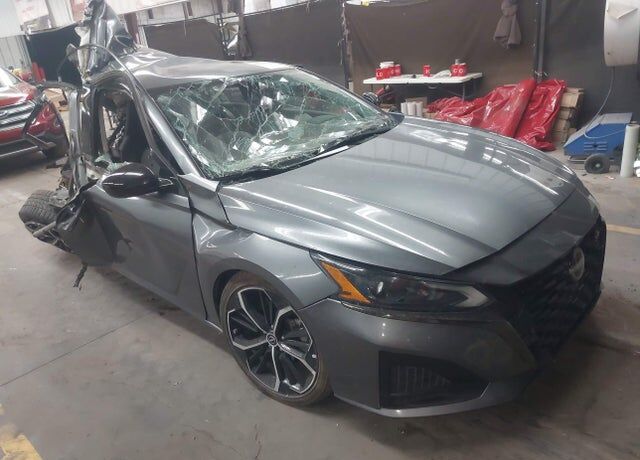 2023 NISSAN Altima