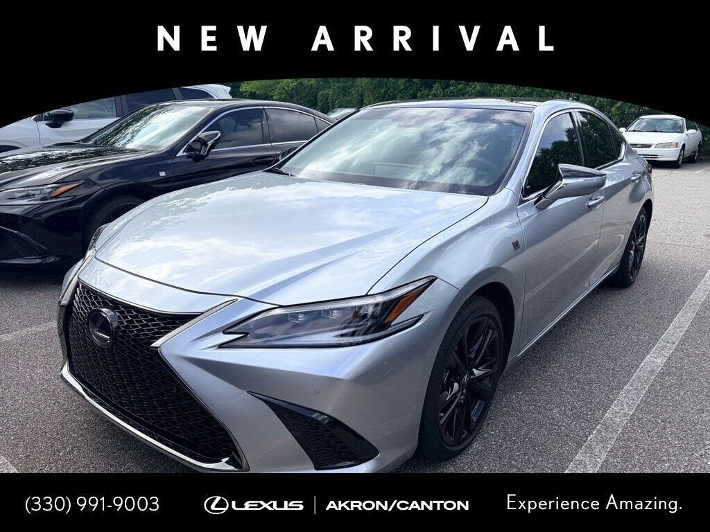 2025 LEXUS ES