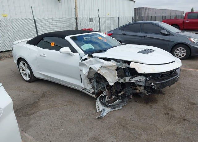 2019 CHEVROLET Camaro