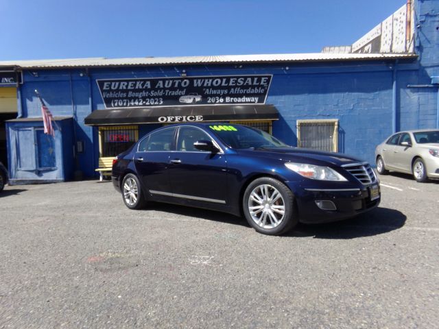 2010 HYUNDAI Genesis