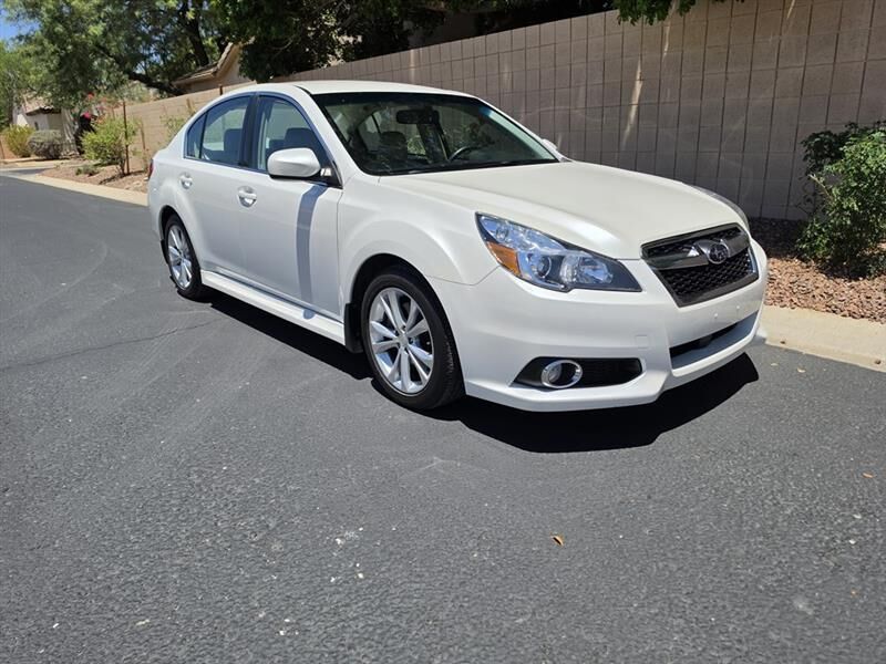2013 SUBARU Legacy