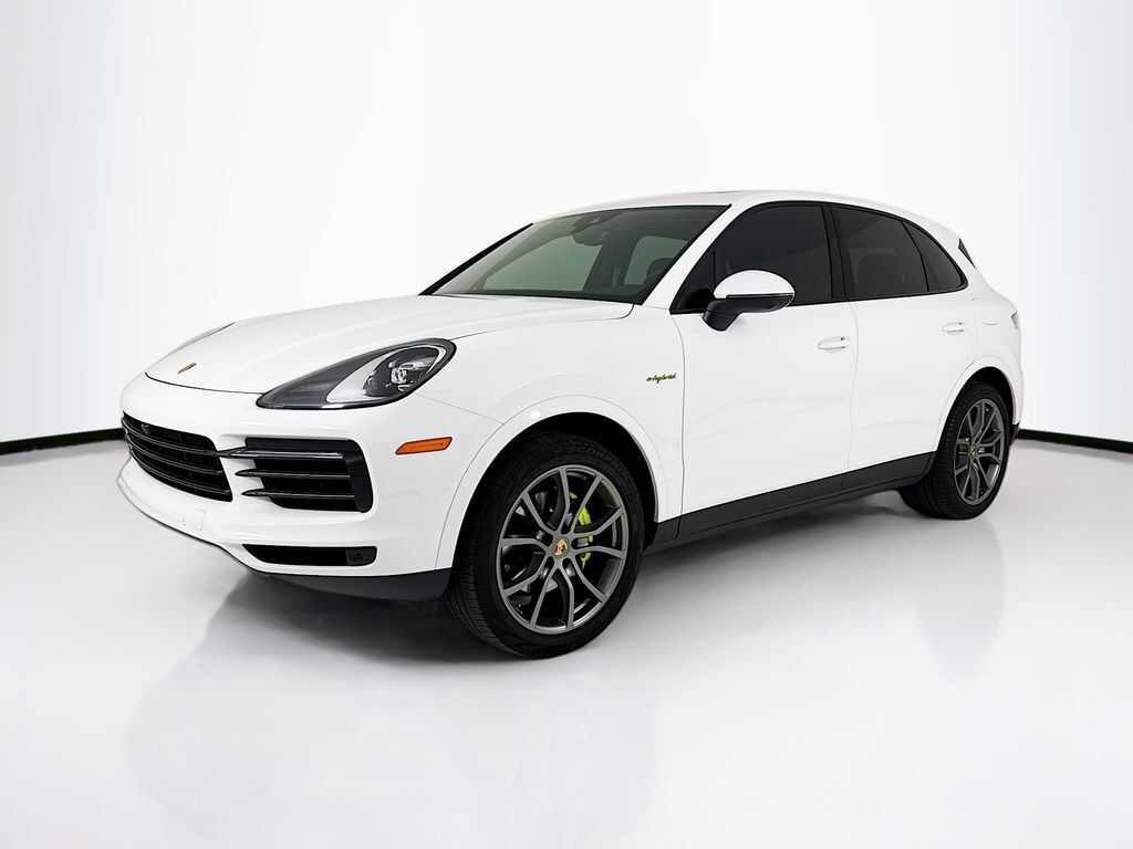 2023 PORSCHE Cayenne