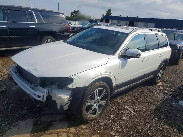 2014 VOLVO XC70