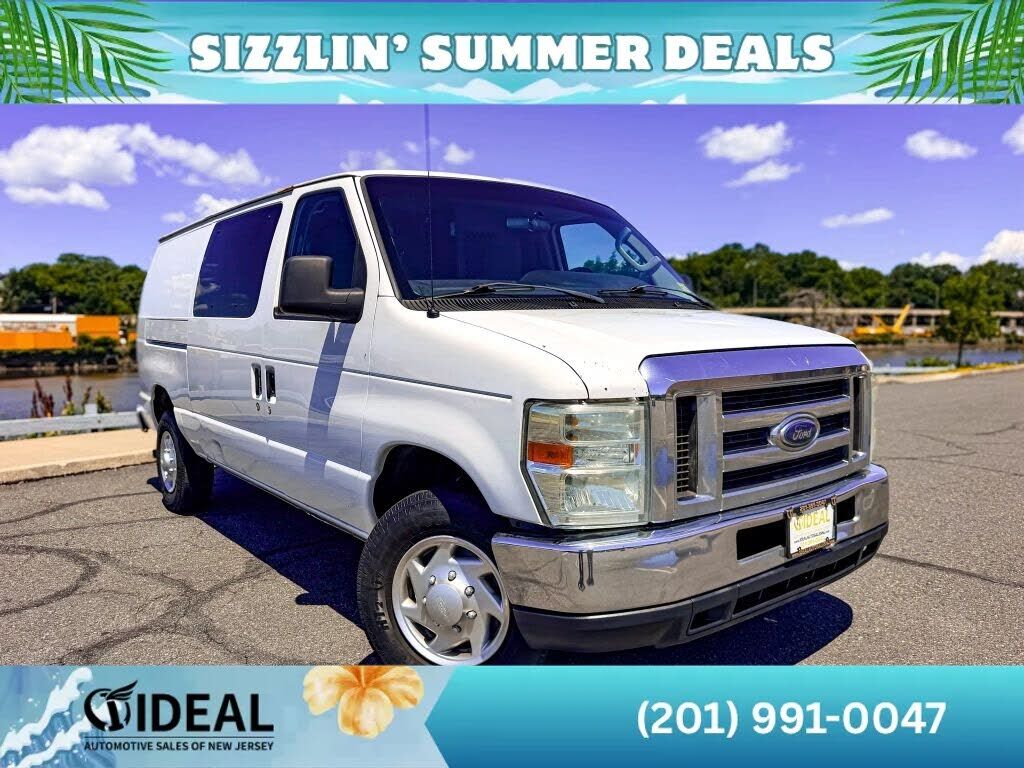 2011 FORD E-350