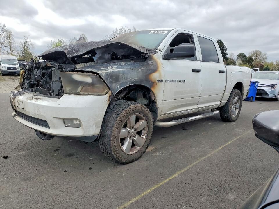 2012 DODGE Ram