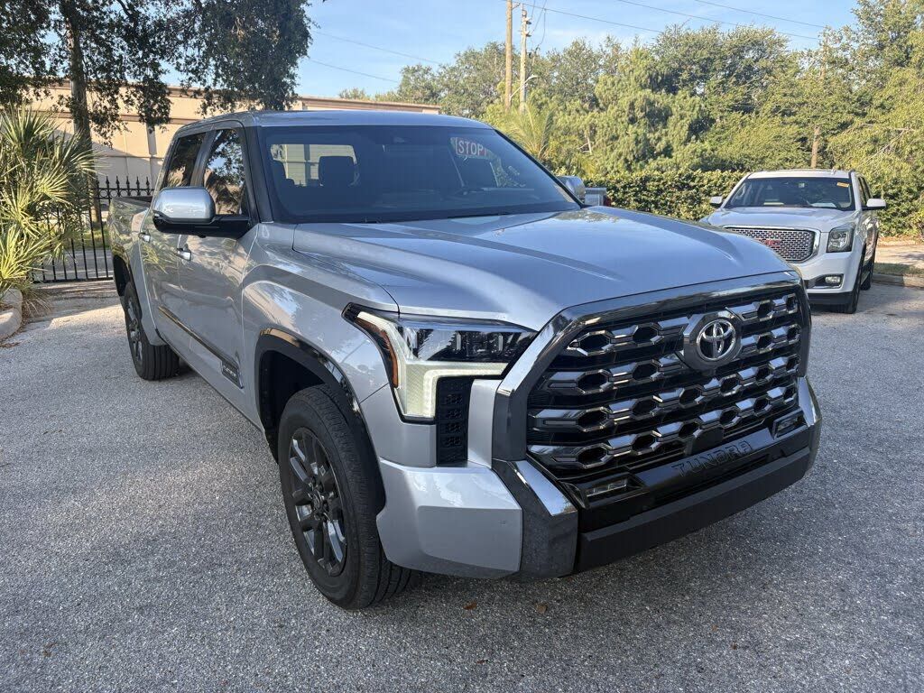 2025 TOYOTA Tundra