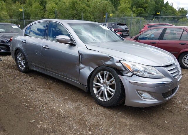 2012 HYUNDAI Genesis
