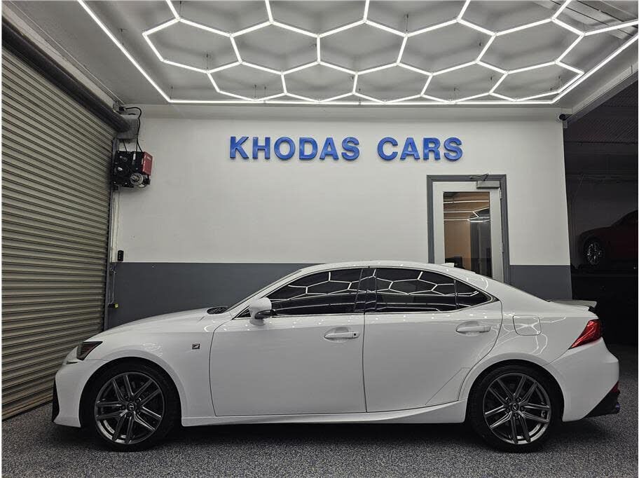 2020 LEXUS IS