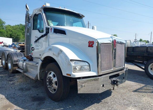 2020 KENWORTH T880