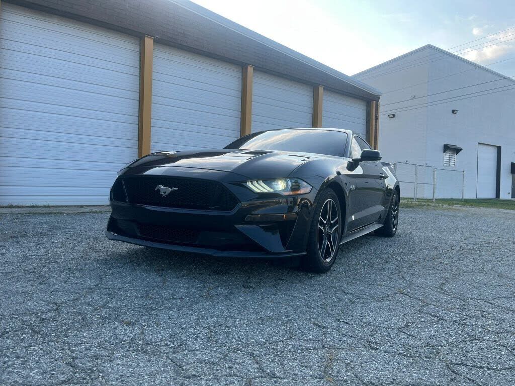 2021 FORD Mustang