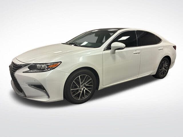 2016 LEXUS ES