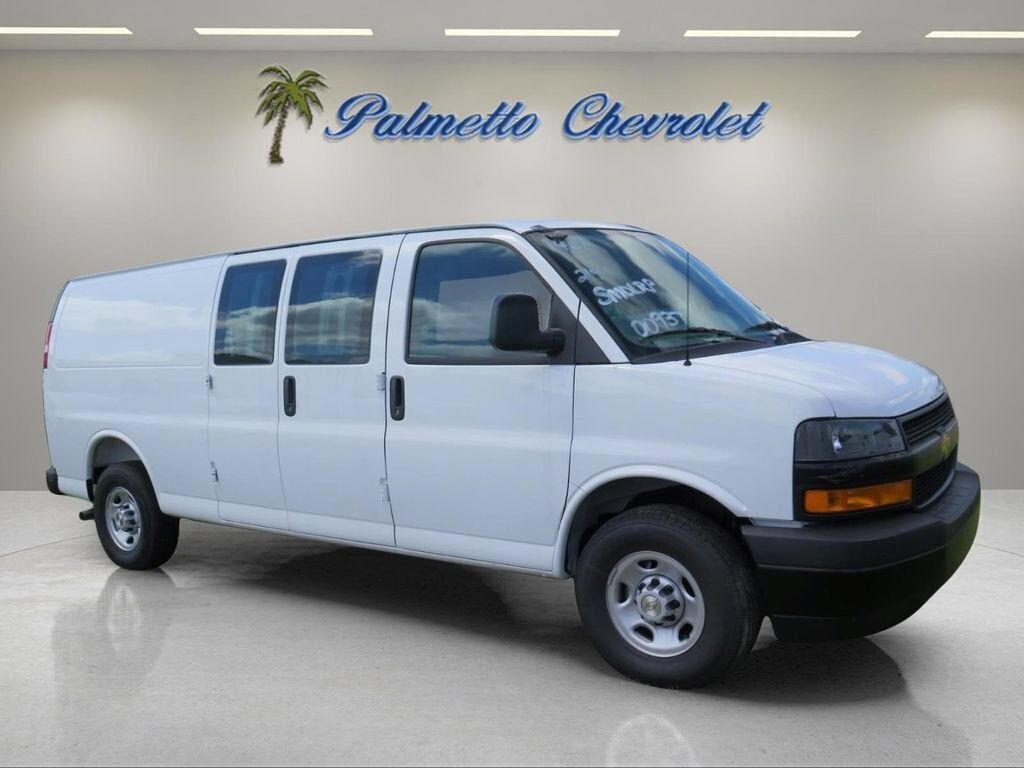 2026 CHEVROLET Express